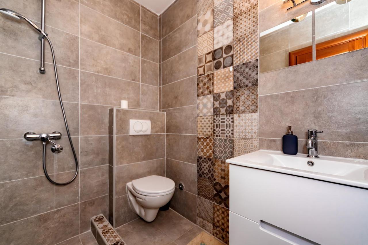 Apartment Magazini Petrovac Екстер'єр фото